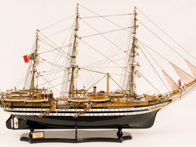 Historic Marine: Scale Models never looked so Genuine